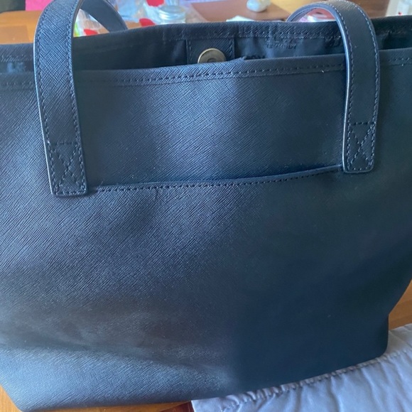 Michael Kors Black Saffron Leather Tote - Picture 4 of 4